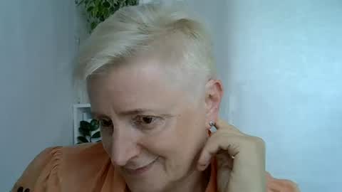 vea_motty online show from July 2026 12:53:02 PM