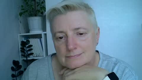 vea_motty online show from July 2026 04:36:01 PM