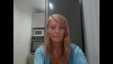 Veessa online show from October 2025 05:11:02 PM