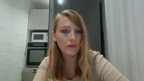 Veessa online show from April 2026 04:23:01 PM