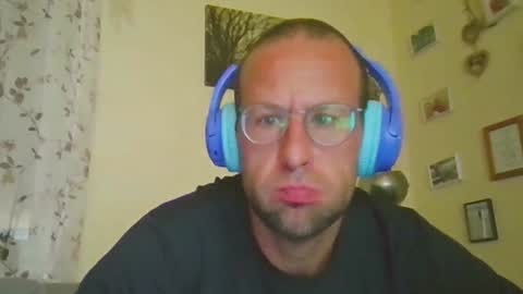 Snapshot of vegeta09021982 chatting on July 2026 11:40:02 PM vegeta09021982 online show from July 2026 11:40:02 PM