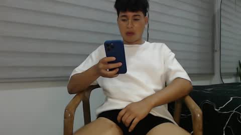 Snapshot of velascosexyboy chatting on January 2025 03:02:02 AM velascosexyboy online show from January 2025 03:02:02 AM