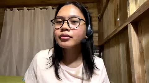 Snapshot of veliabiez chatting on June 2026 01:33:01 PM Sophie online show from June 2026 01:33:01 PM