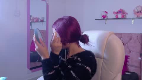 velinahoneyy online show from May 2026 12:47:02 PM