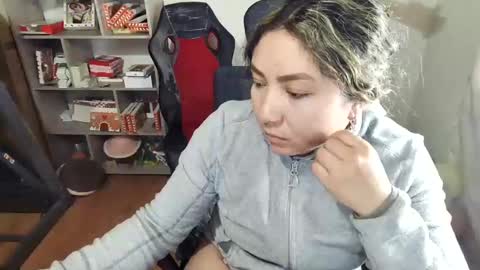 Im VelaI will be Christmas and New Year with my family December 22 to January 13 I will miss you guys. online show from November 2025 09:57:02 PM