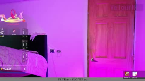 Snapshot of velournyx chatting on April 2026 03:46:01 AM VELOURNYX online show from April 2026 03:46:01 AM