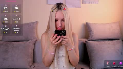 Hi im Hannah online show from March 2026 05:44:02 AM
