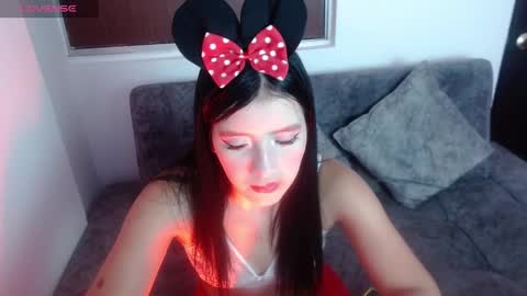 Snapshot of velvet_28_ chatting on October 2025 12:25:01 PM velvet_28_ online show from October 2025 12:25:01 PM