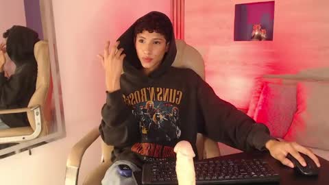 Snapshot of velvet_an chatting on April 2026 07:20:01 AM An online show from April 2026 07:20:01 AM