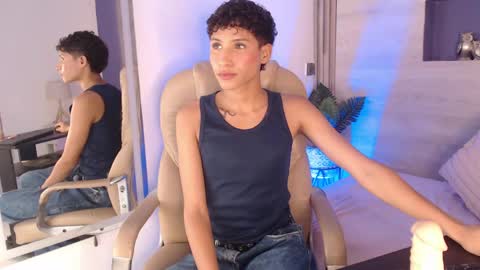 Snapshot of velvet_an chatting on May 2026 03:37:02 AM An online show from May 2026 03:37:02 AM