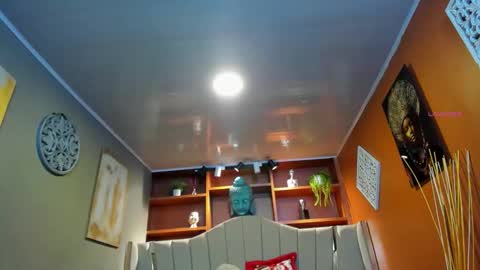 Isabella  online show from December 2025 11:07:01 AM