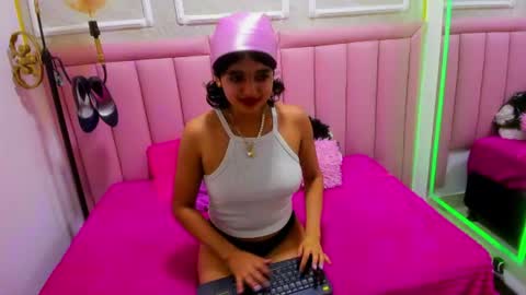 velvet_giirll online show from June 2026 05:38:02 AM