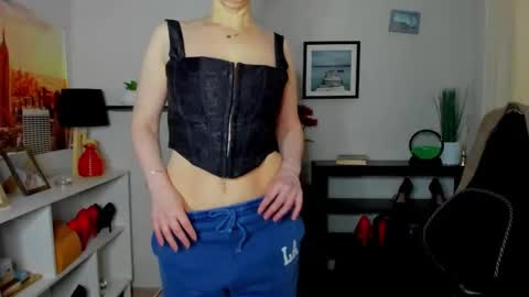 Jasmine online show from November 2025 08:11:02 AM