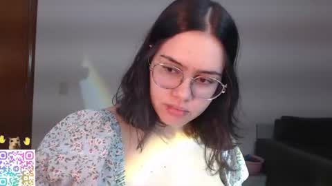 Snapshot of velvetcrystal chatting on July 2026 01:58:33 AM Crystal PVT OPEN online show from July 2026 01:58:33 AM