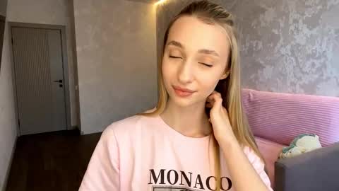 Nika online show from November 2025 07:46:02 AM