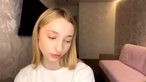 Nika online show from November 2025 07:08:01 AM