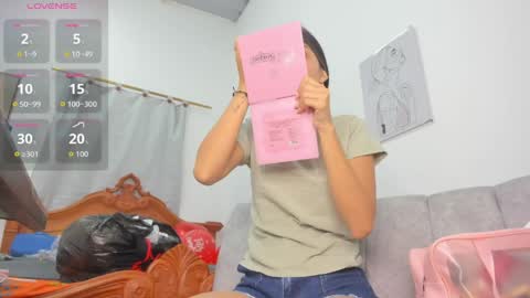 Velvetluna online show from April 2026 12:49:01 PM