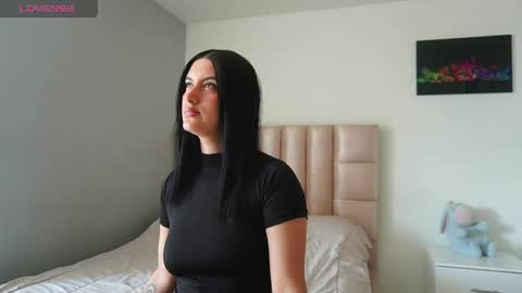 velvet online show from April 2026 08:59:01 PM