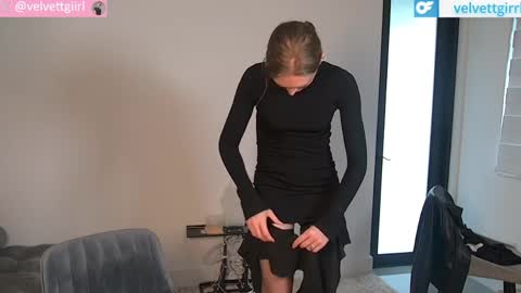 VelvetTGirl online show from June 2026 09:54:02 PM