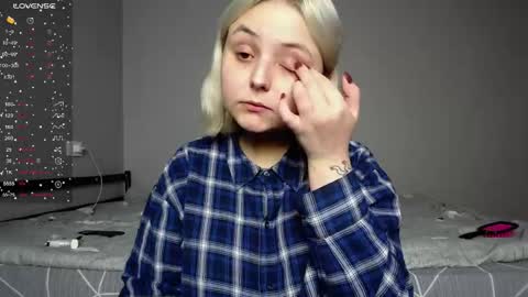 eva 3 online show from December 2025 10:04:01 PM