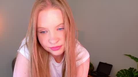 Snapshot of veneranova chatting on July 2026 02:04:01 PM Venera online show from July 2026 02:04:01 PM