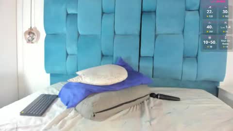 venezolana_caro online show from June 2026 12:04:02 PM