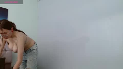 Snapshot of venus__morgan chatting on February 2025 07:02:02 PM venus__morgan online show from February 2025 07:02:02 PM
