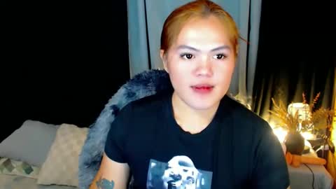 I am Colly Your mystery girl online show from November 2025 01:38:01 AM