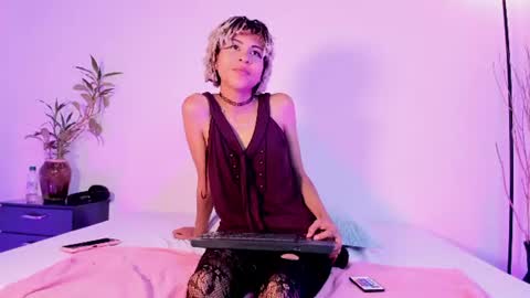 Venus Elfie online show from June 2026 08:53:02 PM