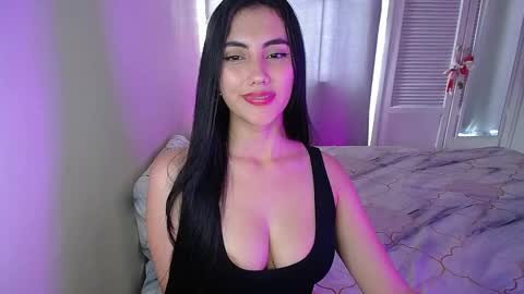 Venus online show from December 2024 08:25:01 PM