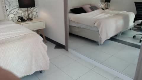 Snapshot of venusandrea29 chatting on May 2026 12:02:01 PM Venus online show from May 2026 12:02:01 PM