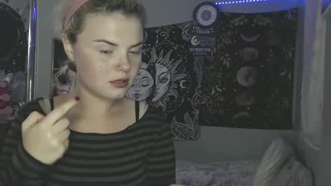 Miss Venus online show from November 2025 02:06:01 PM