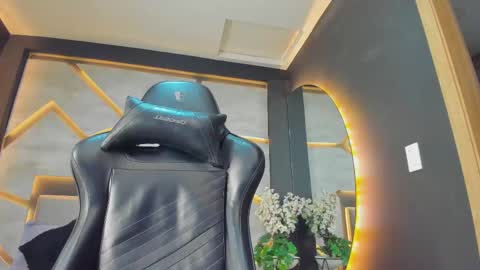 Snapshot of venusblazer chatting on October 2025 11:13:02 AM Venus Blazer online show from October 2025 11:13:02 AM