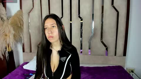 venusmorgan_ online show from November 2025 12:27:01 PM