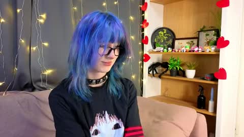 Erica online show from April 2026 08:50:01 PM