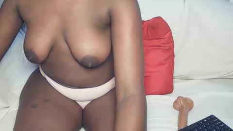 Snapshot of vera_bliss21 chatting on May 2026 10:06:01 PM vera_bliss21 online show from May 2026 10:06:01 PM