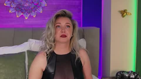 VeraNoires online show from May 2026 04:51:02 AM
