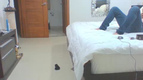 vergagolosa22 online show from November 2025 04:25:01 AM