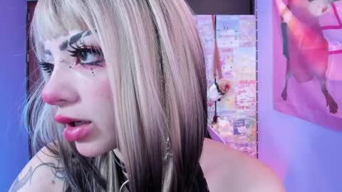     online show from April 2026 11:40:02 PM