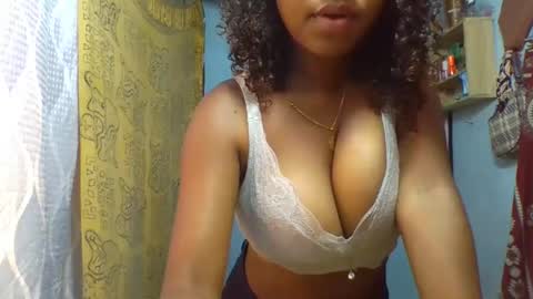 Snapshot of verolla31 chatting on January 2025 02:19:01 PM verolla31 online show from January 2025 02:19:01 PM