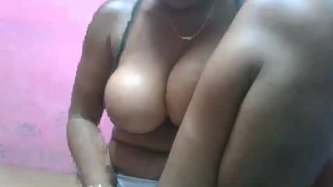 Snapshot of verolla31 chatting on March 2026 01:17:02 PM verolla31 online show from March 2026 01:17:02 PM