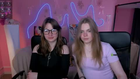 Snapshot of veronica_bubble chatting on May 2026 07:41:02 PM Ronni online show from May 2026 07:41:02 PM