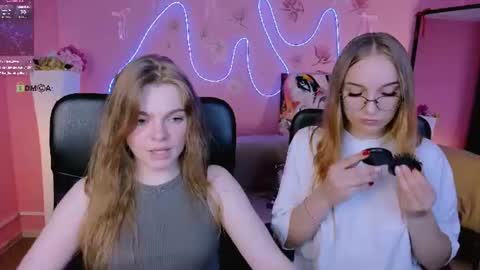Snapshot of veronica_bubble chatting on June 2026 01:28:02 AM Ronni online show from June 2026 01:28:02 AM