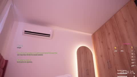 Veronica online show from September 2025 01:05:02 PM