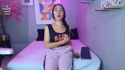 Snapshot of veronica_miiller chatting on May 2026 07:31:01 PM veronica online show from May 2026 07:31:01 PM