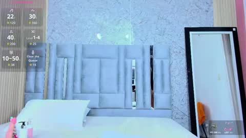 Snapshot of veronica_roose chatting on October 2025 12:50:01 PM Veronica online show from October 2025 12:50:01 PM