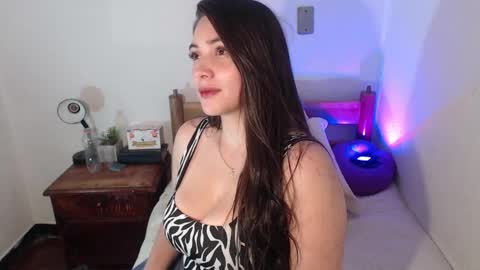 Veronica Rodriguez online show from December 2025 07:25:02 AM