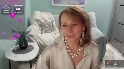 Helen online show from September 2025 05:23:01 AM