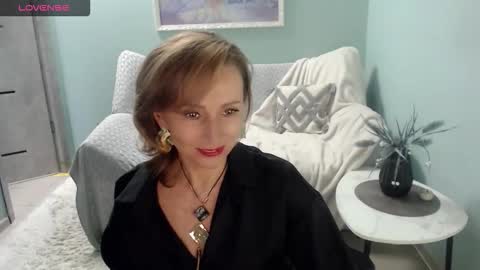 Helen online show from September 2025 05:45:02 AM