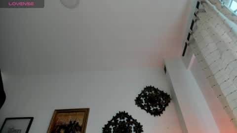 Snapshot of veronicagilss chatting on July 2026 06:33:01 PM Veronica Gills online show from July 2026 06:33:01 PM